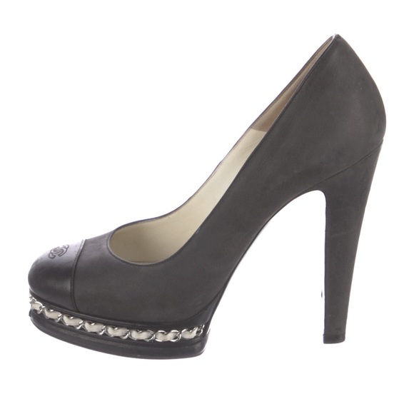 Chanel 2014 Interlocking CC logo Pumps - Picture 1 of 5